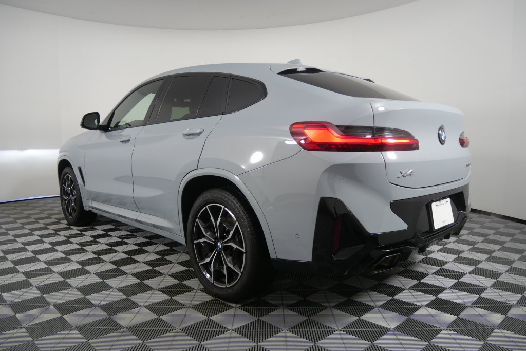 Certified 2024 BMW X4 xDrive30i w/ Premium Package AWD/4WD image 6