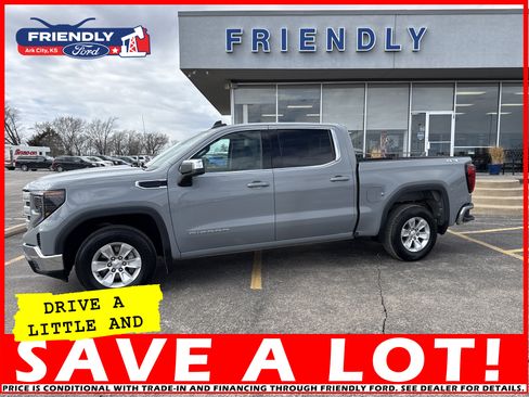 Used 2024 GMC Sierra 1500 SLE image 2