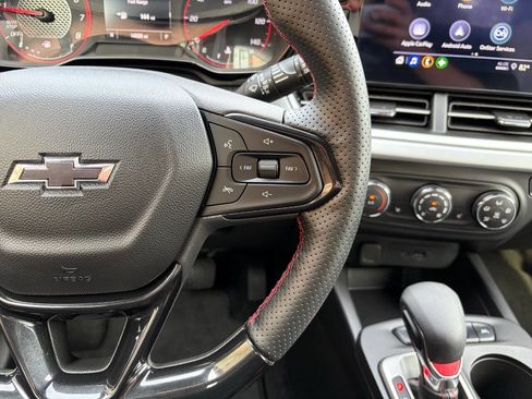 Used 2024 Chevrolet Trax RS w/ Driver Confidence Package image 17