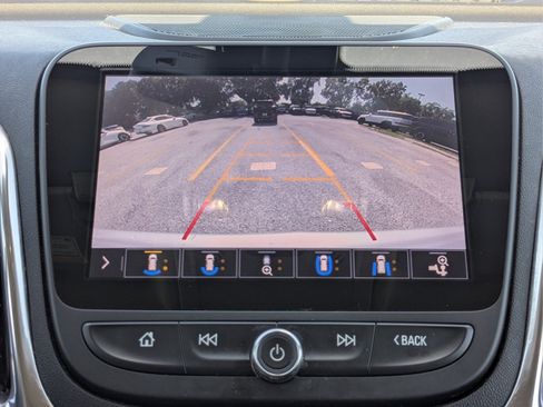 Used 2020 Chevrolet Equinox Premier AWD/4WD image 22
