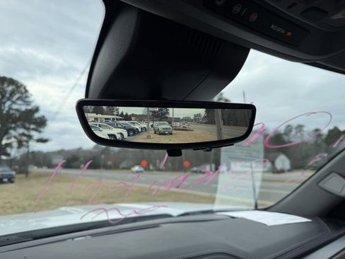 Used 2024 GMC Sierra 3500 Denali w/ Denali Reserve Package image 33