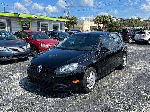 Used 2012 Volkswagen Golf 4-Door image 8