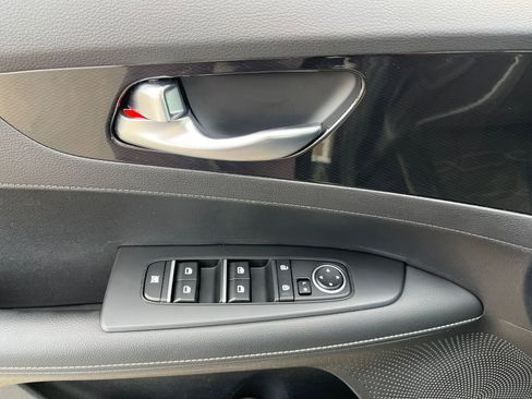 Used 2024 Kia Forte GT-Line image 25