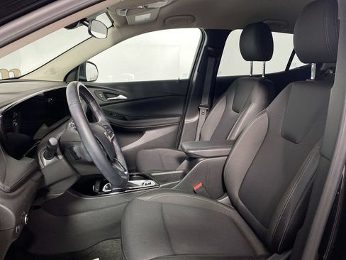 Certified 2024 Buick Encore GX Preferred w/ Comfort Package FWD image 11