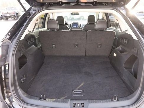 Used 2024 Ford Edge SEL image 7