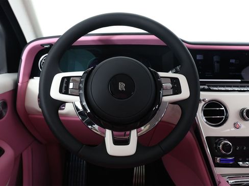 New 2025 Rolls-Royce Cullinan w/ Dynamic Package image 12