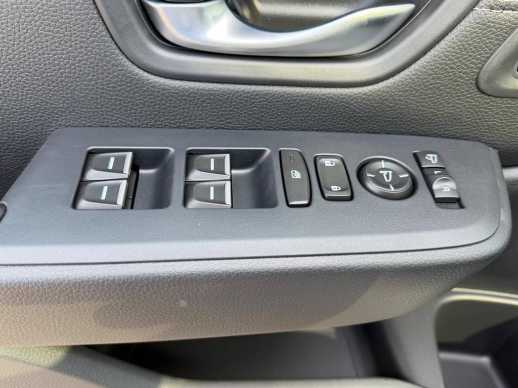 New 2026 Honda Pilot Touring image 21