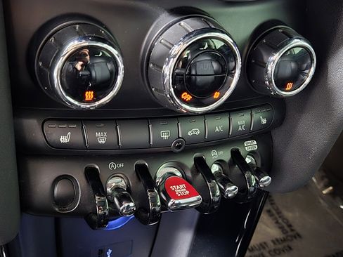 Used 2022 MINI Cooper S image 32