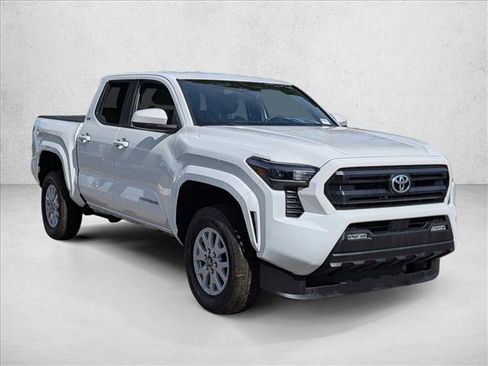 Used 2024 Toyota Tacoma SR5 image 3