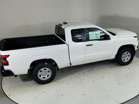 New 2026 Nissan Frontier S image 41