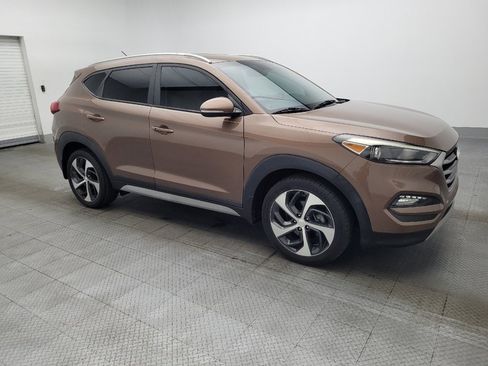 Used 2017 Hyundai Tucson Sport image 11