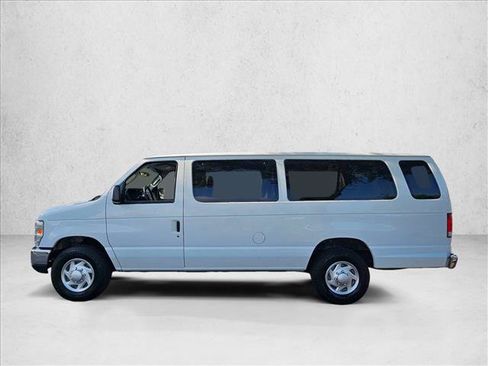 Used 2014 Ford E-350 and Econoline 350 XLT RWD image 9