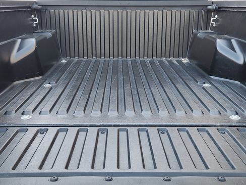 Used 2022 Toyota Tacoma SR5 image 31