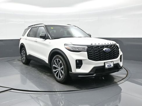 New 2026 Ford Explorer ST-Line w/ Premium Package image 15