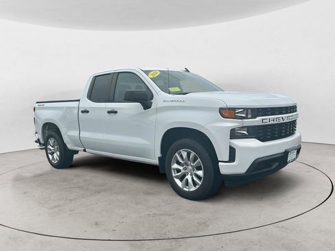 Certified 2020 Chevrolet Silverado 1500 Custom w/ Custom Value Package image 1