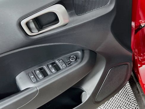 Certified 2026 Hyundai Venue SEL FWD image 17
