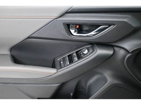 New 2025 Subaru Crosstrek 2.5i Limited w/ Crosstrek Mirror Package image 14