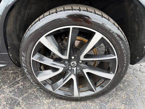 Used 2020 Volvo XC90 T6 Momentum w/ Protection Package Premier AWD/4WD image 39