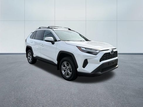 Used 2024 Toyota RAV4 XLE w/ Convenience Package AWD/4WD image 4