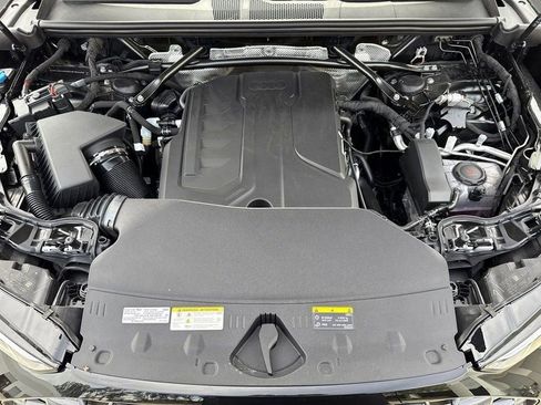 Certified 2025 Audi Q5 Premium Plus w/ Premium Plus image 9