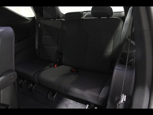 Certified 2024 Chevrolet Traverse LT AWD/4WD image 19