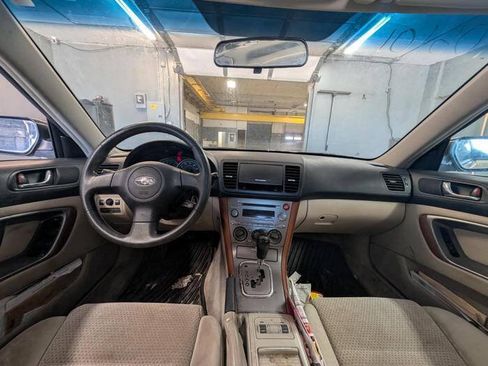 Used 2006 Subaru Outback 2.5i AWD/4WD image 32