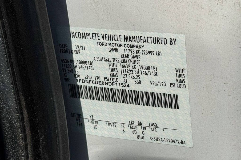 Used 2022 Ford F650 2WD Regular Cab Super Duty image 21