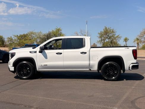 Used 2024 GMC Sierra 1500 Elevation w/ X31 Off-Road Package AWD/4WD image 3