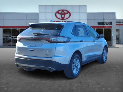 Used 2018 Ford Edge SEL w/ Equipment Group 201A image 6