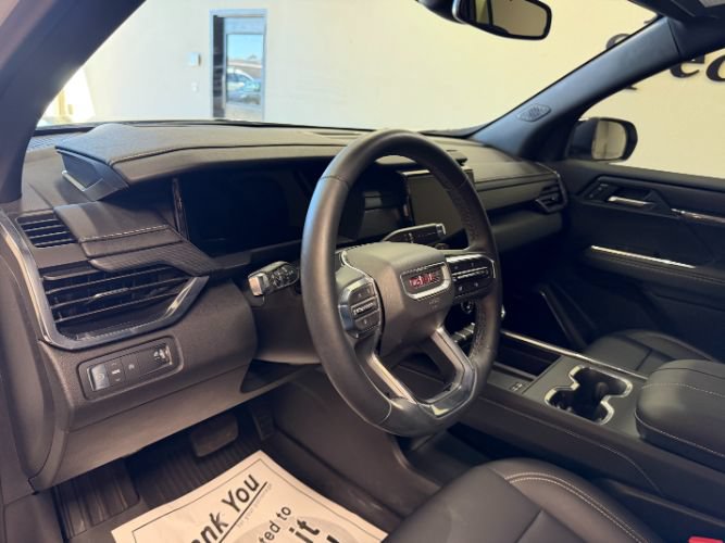Used 2024 GMC Acadia Elevation w/ Luxury Package FWD image 14