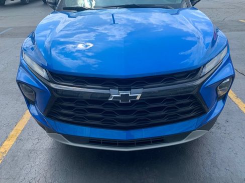 Used 2024 Chevrolet Blazer LT w/ Convenience Package AWD/4WD image 3