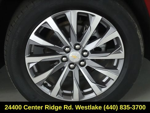 Used 2023 Chevrolet Traverse Premier w/ LPO, Floor Liner Package AWD/4WD image 10