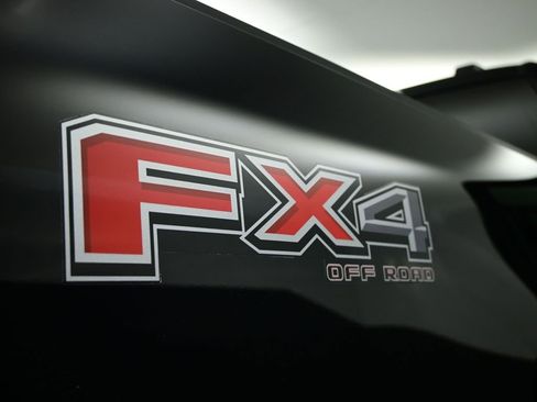 Used 2023 Ford F250 Lariat w/ Sport Appearance Package image 39