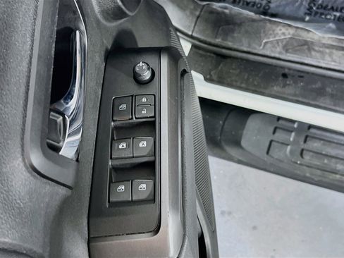 Used 2021 Toyota Tacoma TRD Sport w/ Technology Package AWD/4WD image 17