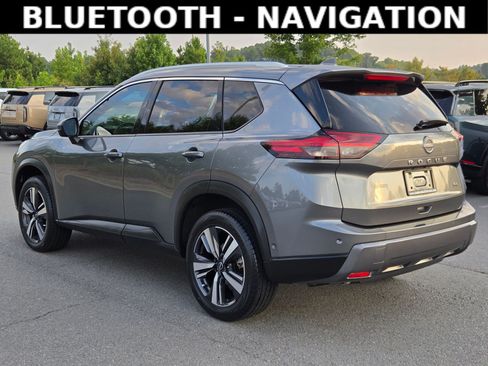 Used 2024 Nissan Rogue SL FWD image 5