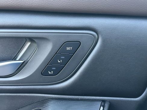 Used 2022 Nissan Rogue SL w/ SL Premium Package image 23