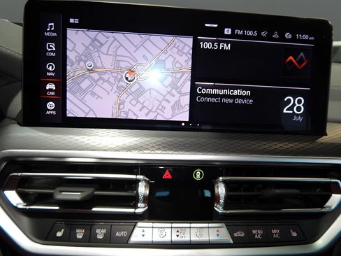 Used 2024 BMW X4 xDrive30i AWD/4WD image 21