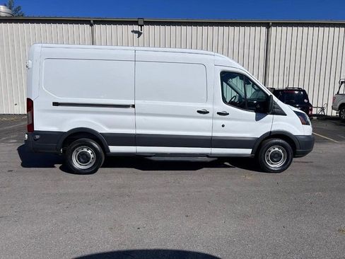 Used 2018 Ford Transit 350 148 Medium Roof image 4