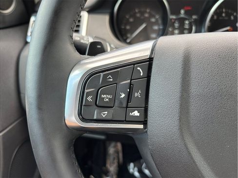 Used 2019 Land Rover Discovery Sport SE AWD/4WD image 23