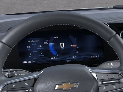 New 2026 Chevrolet Equinox EV LT image 42