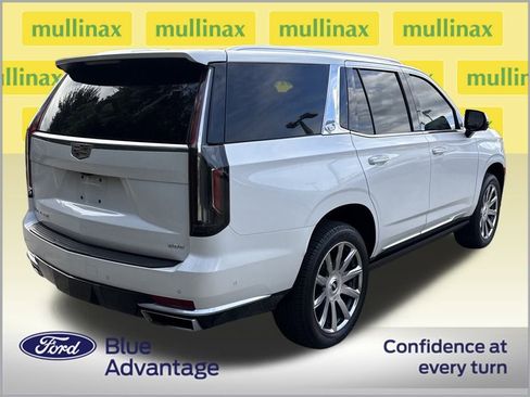 Used 2023 Cadillac Escalade Premium Luxury Platinum image 5