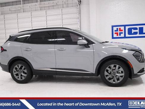 Used 2024 Kia Sportage SX FWD image 4
