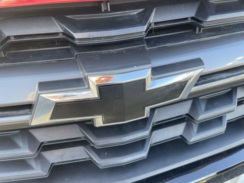 Used 2022 Chevrolet Colorado Z71 AWD/4WD image 30