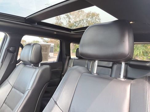 Used 2018 Jeep Grand Cherokee Limited w/ Luxury Group II image 17