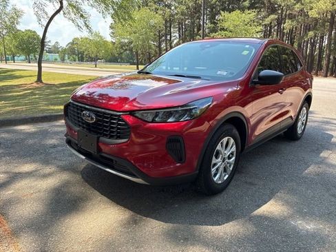 Used 2023 Ford Escape Active AWD/4WD image 7