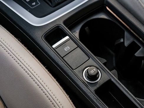 Used 2020 Audi Q3 2.0T Prestige w/ Prestige Package image 25