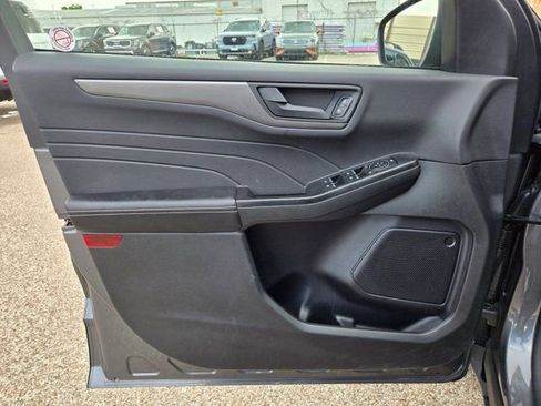 Used 2025 Ford Escape Active image 13