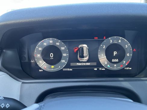 New 2025 Land Rover Range Rover Velar S image 18