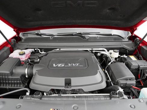 Used 2017 GMC Canyon SLE w/ SLE Convenience Package image 16