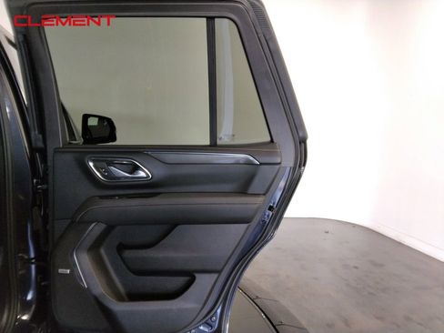 Used 2024 GMC Yukon AT4 image 36